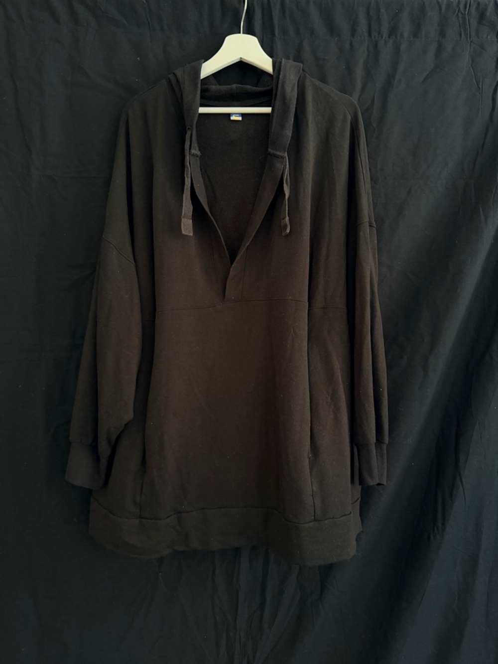 Old Navy Black Hooded Pullover Sweatshirt